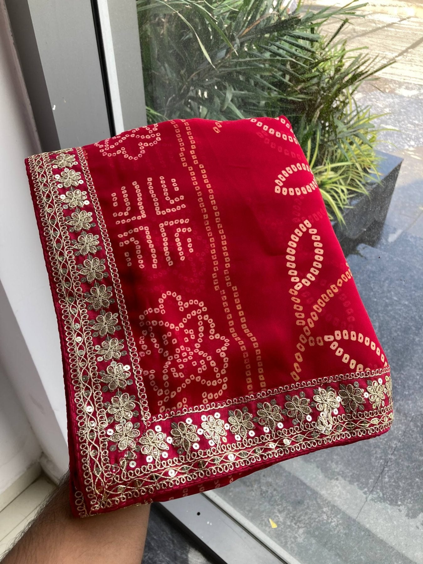 Maroon Georgette Saree - side drape view