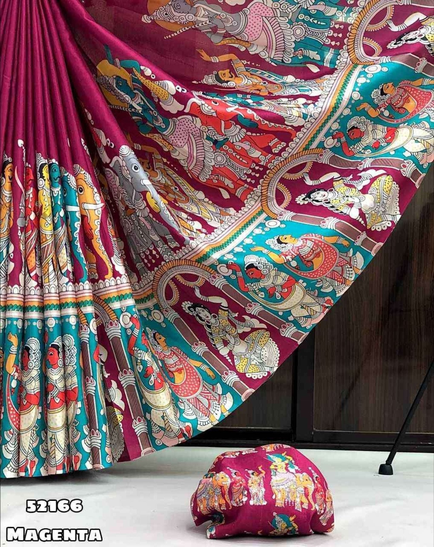 Magenta Tussar Saree - drape and pallu detail