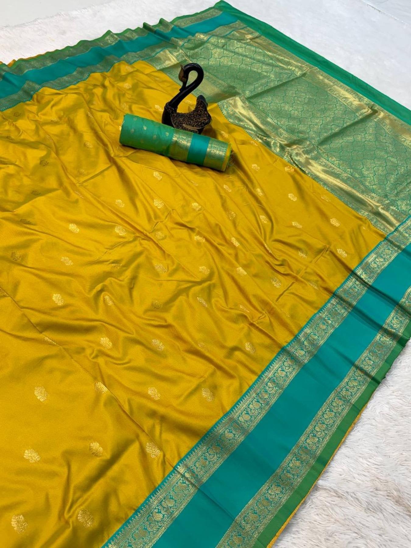 Kanjivaram Saree - detail view 15