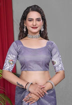 Net Saree - blouse and border close-up