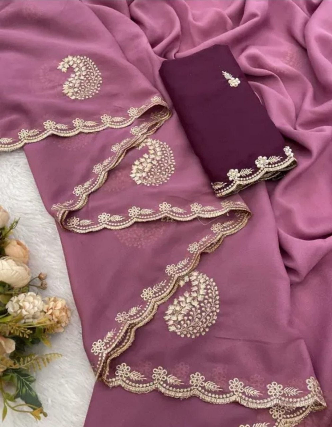 Purple Georgette Saree - blouse and border close-up