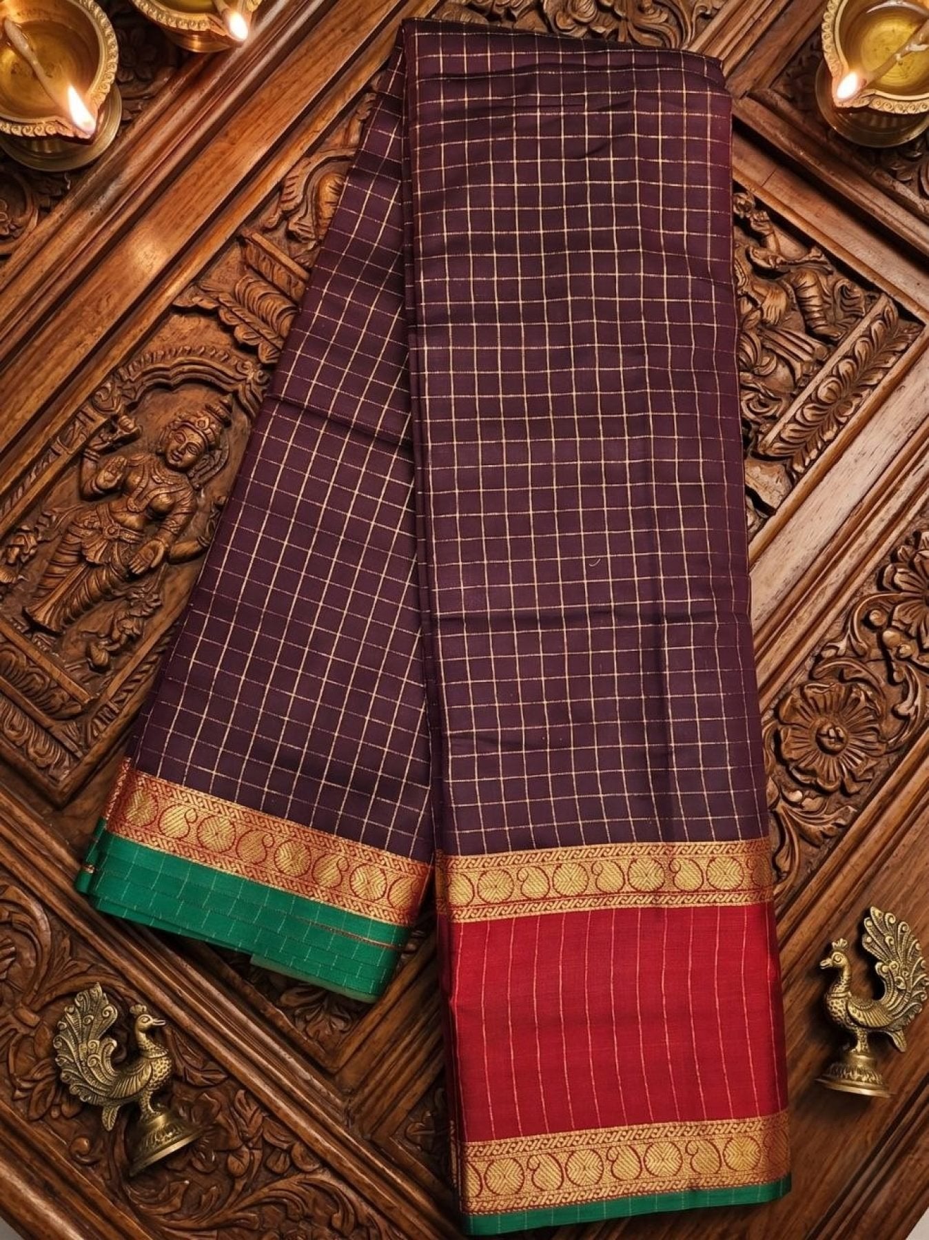 Maroon Silk Saree - blouse and border close-up