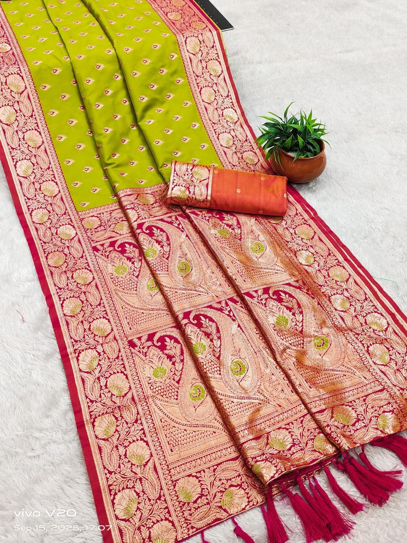Banarasi Saree - side drape view