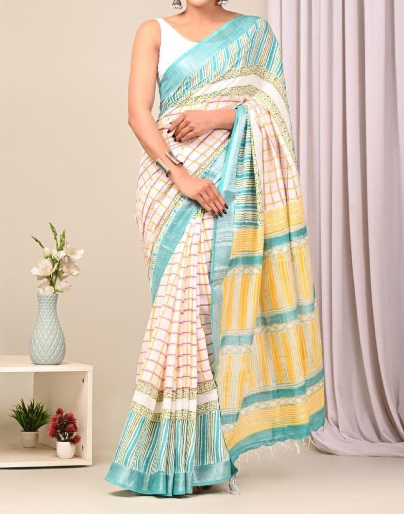 Saree - detail view 11