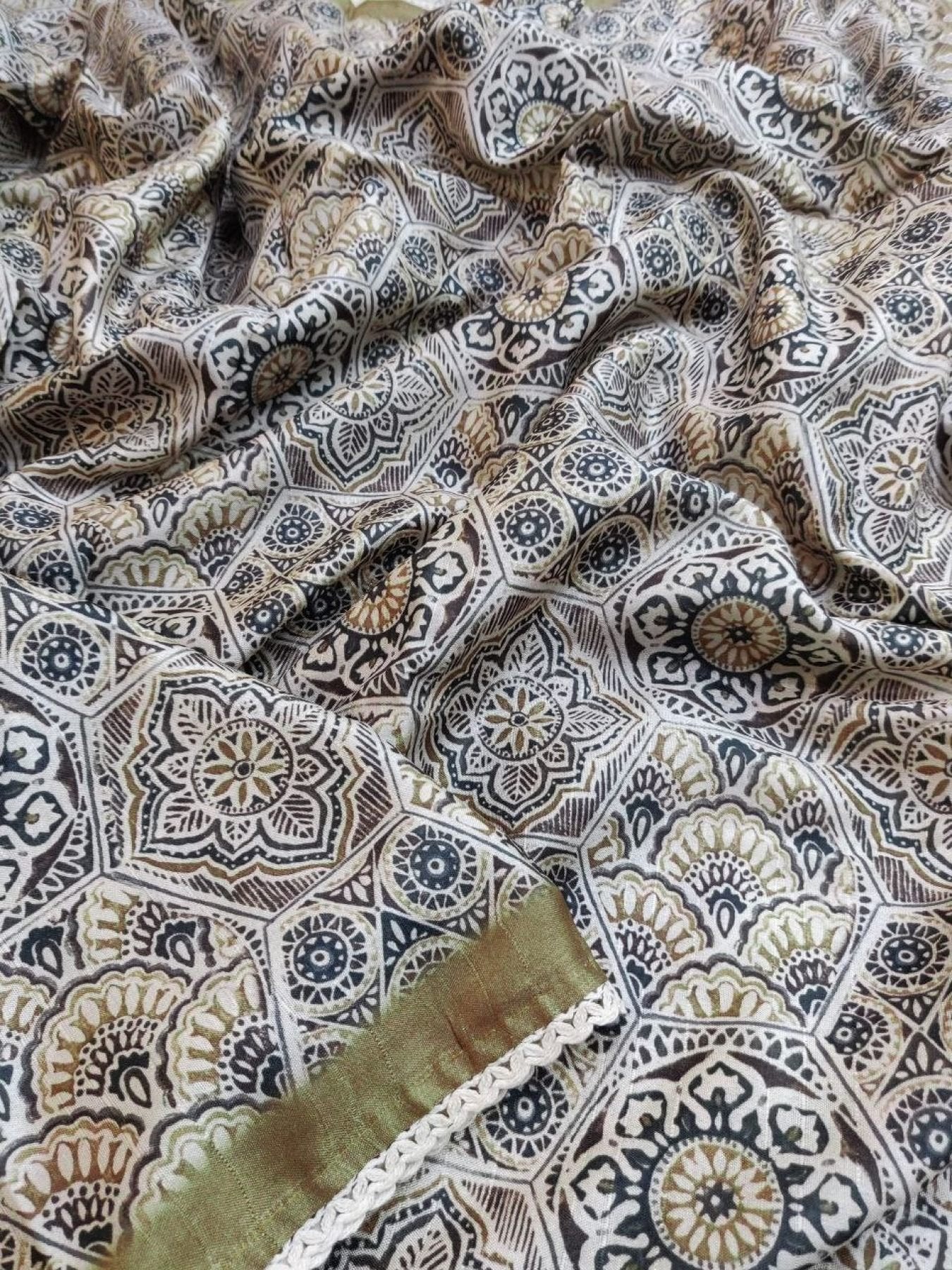 Saree - Embroidery embroidery work detail