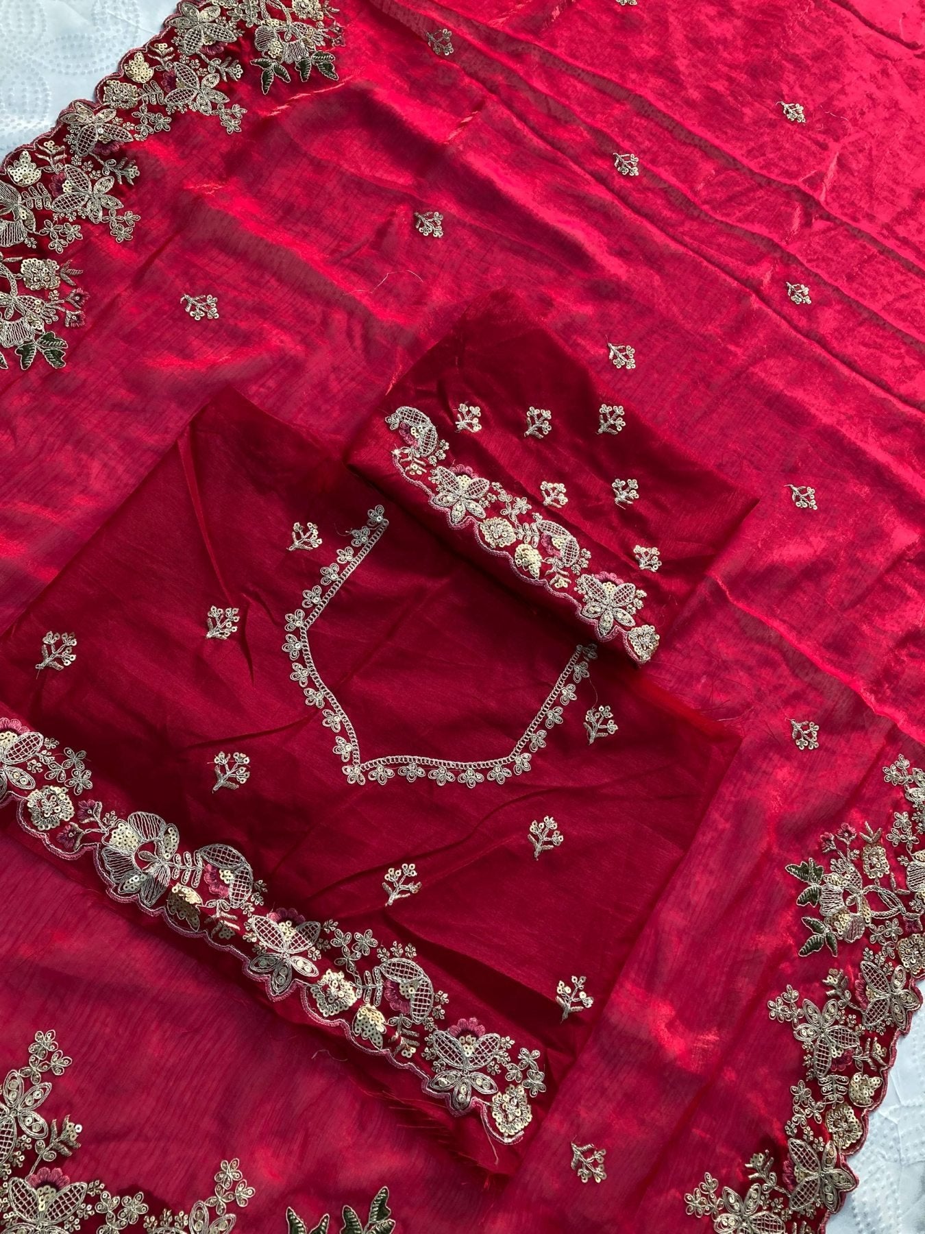 Pink Chiffon Saree - Embroidery pallu design detail