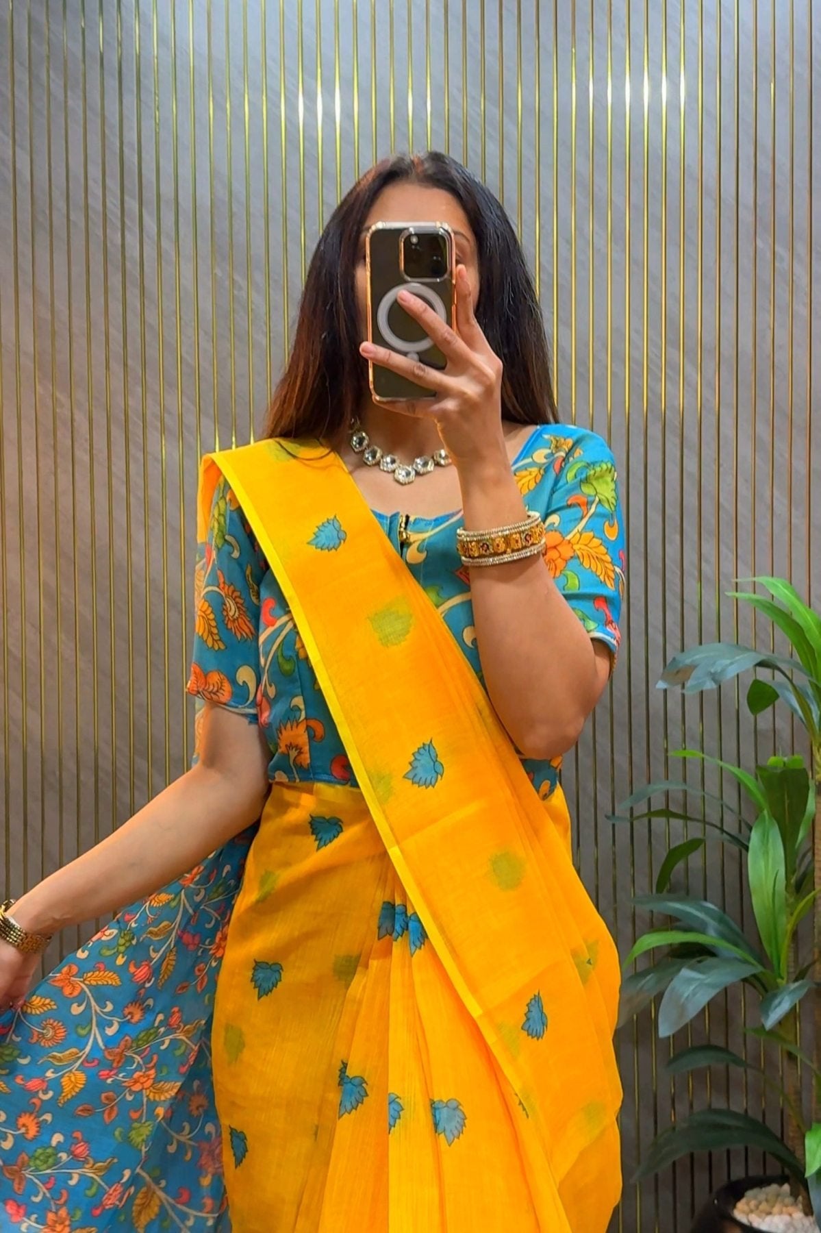 Yellow Linen Saree - blouse and border close-up