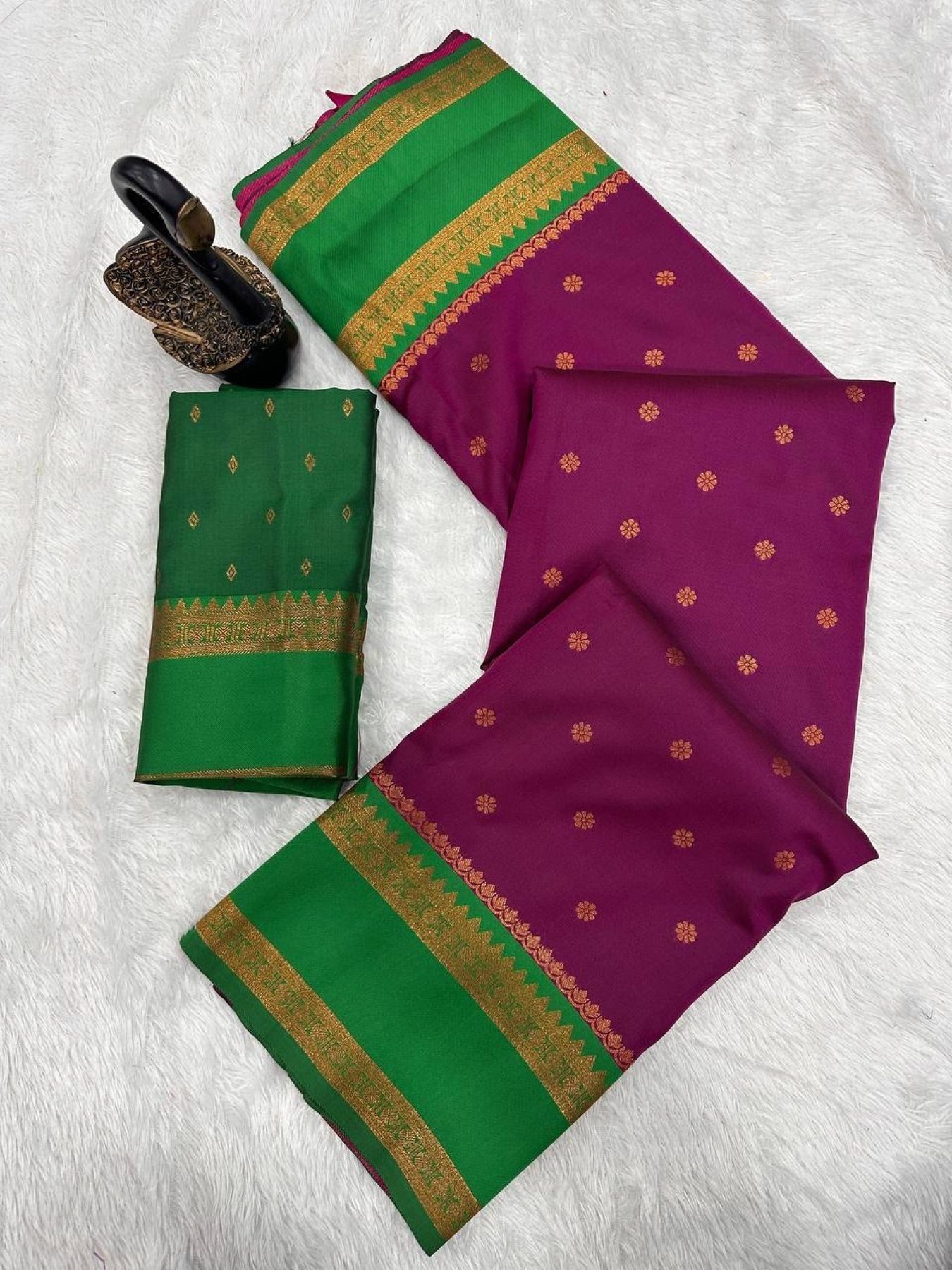 Maroon Silk Saree - blouse and border close-up