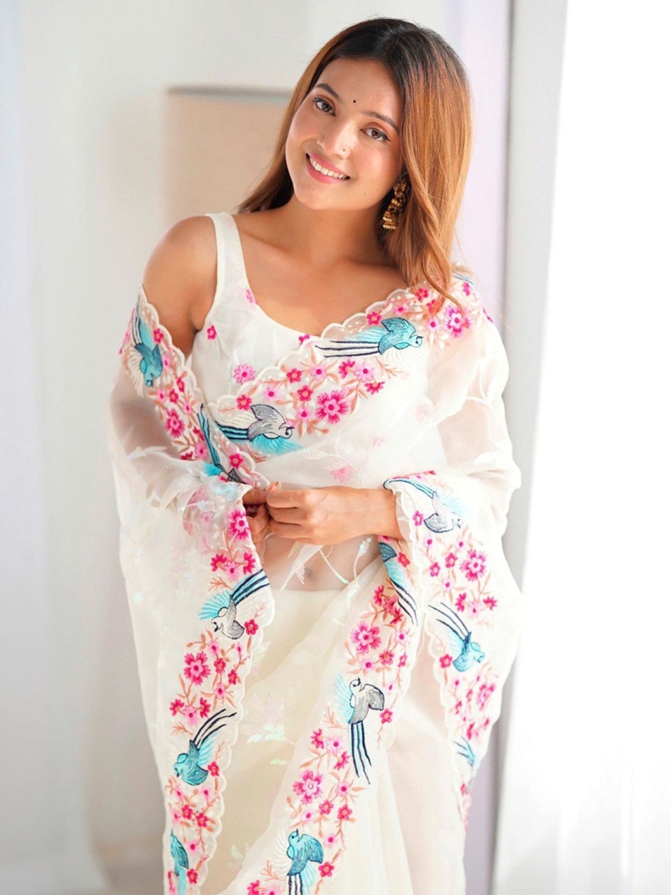 White Organza Saree - drape and pallu detail