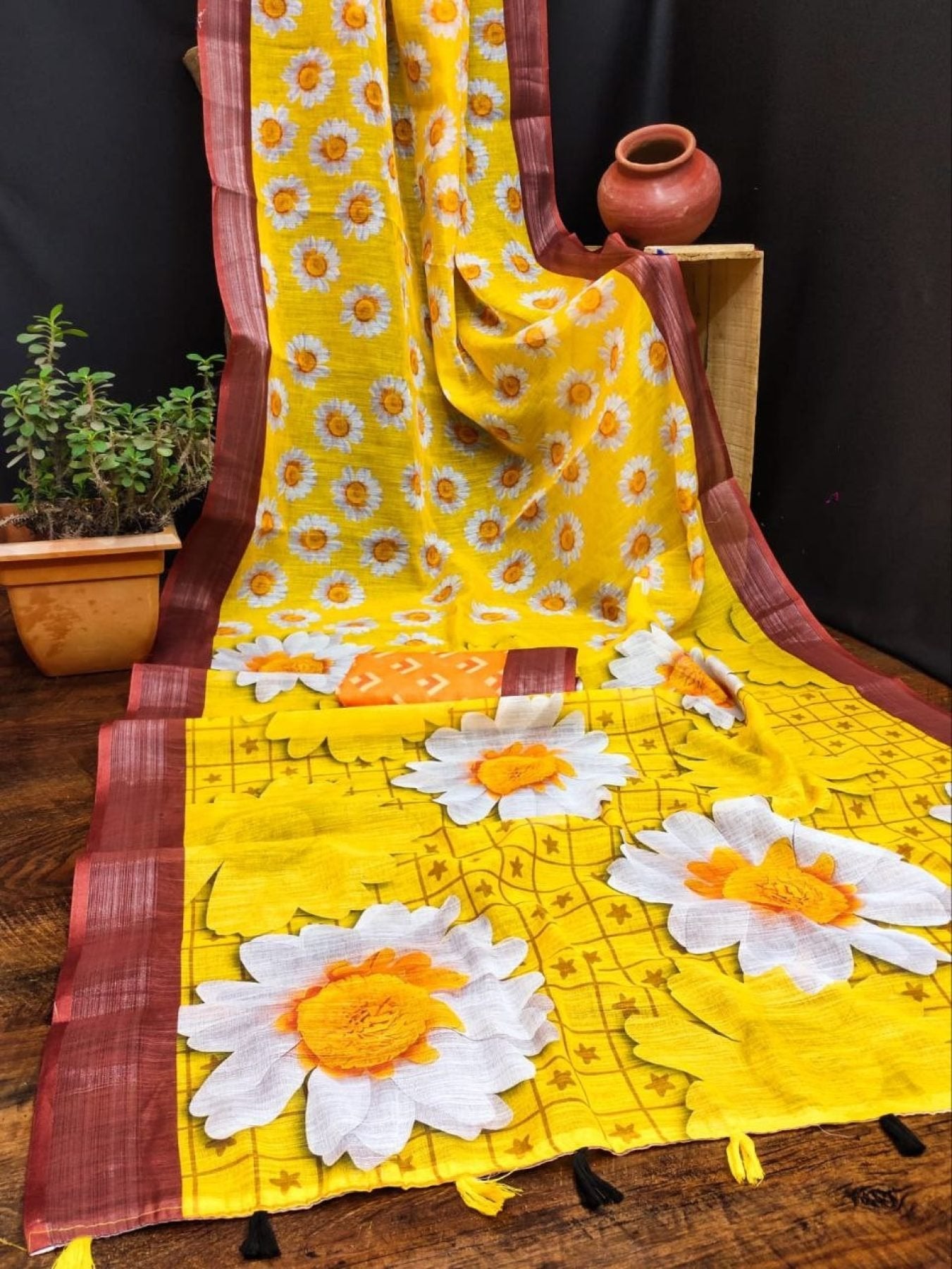 Cotton Saree - blouse and border close-up