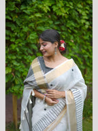 Cotton Saree - side drape view