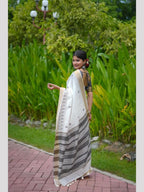 Cotton Saree - blouse and border close-up