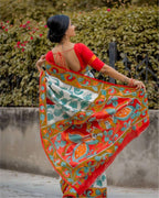 Linen Saree - blouse and border close-up