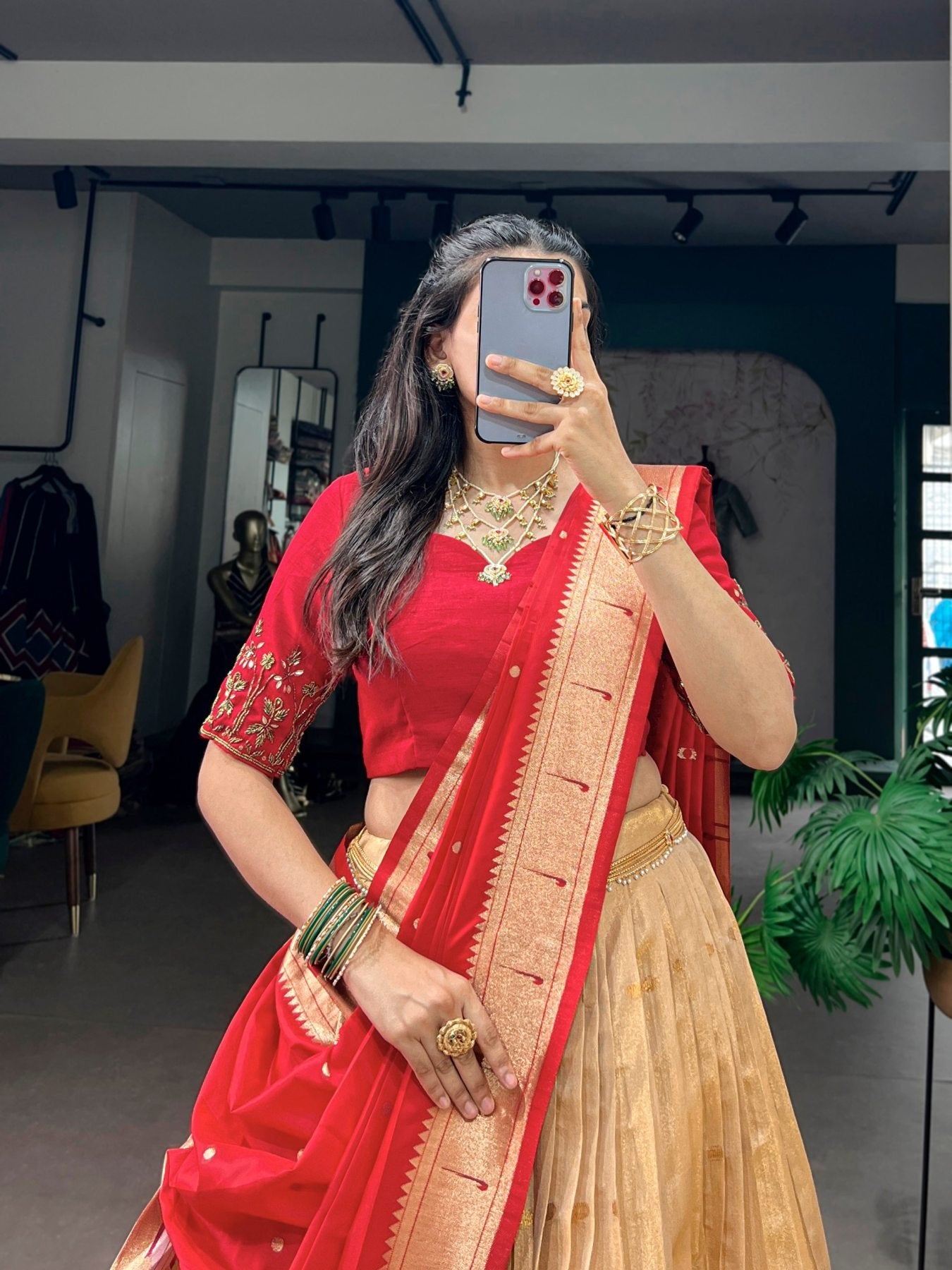Kanchipuram Silk Paithani Lehenga with Zari Weaving and Banglory Blouse fabric texture detail