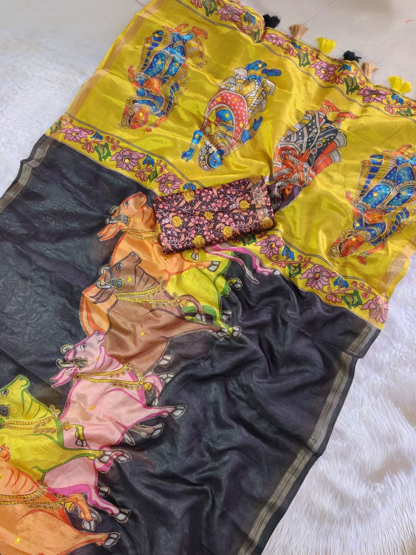Black Silk Saree - blouse and border close-up