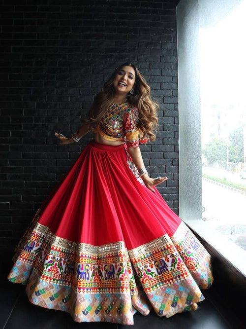 Heavy Muslin Cotton Navratri Lehenga Choli with Real Mirror Work at Snyvia