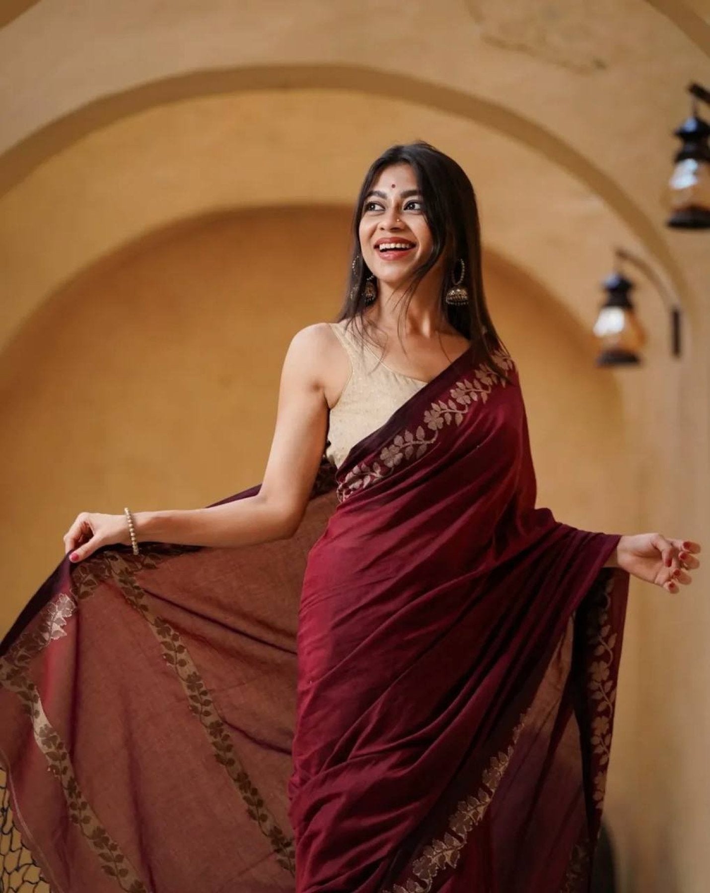 Maroon Cotton Saree - detail view 13
