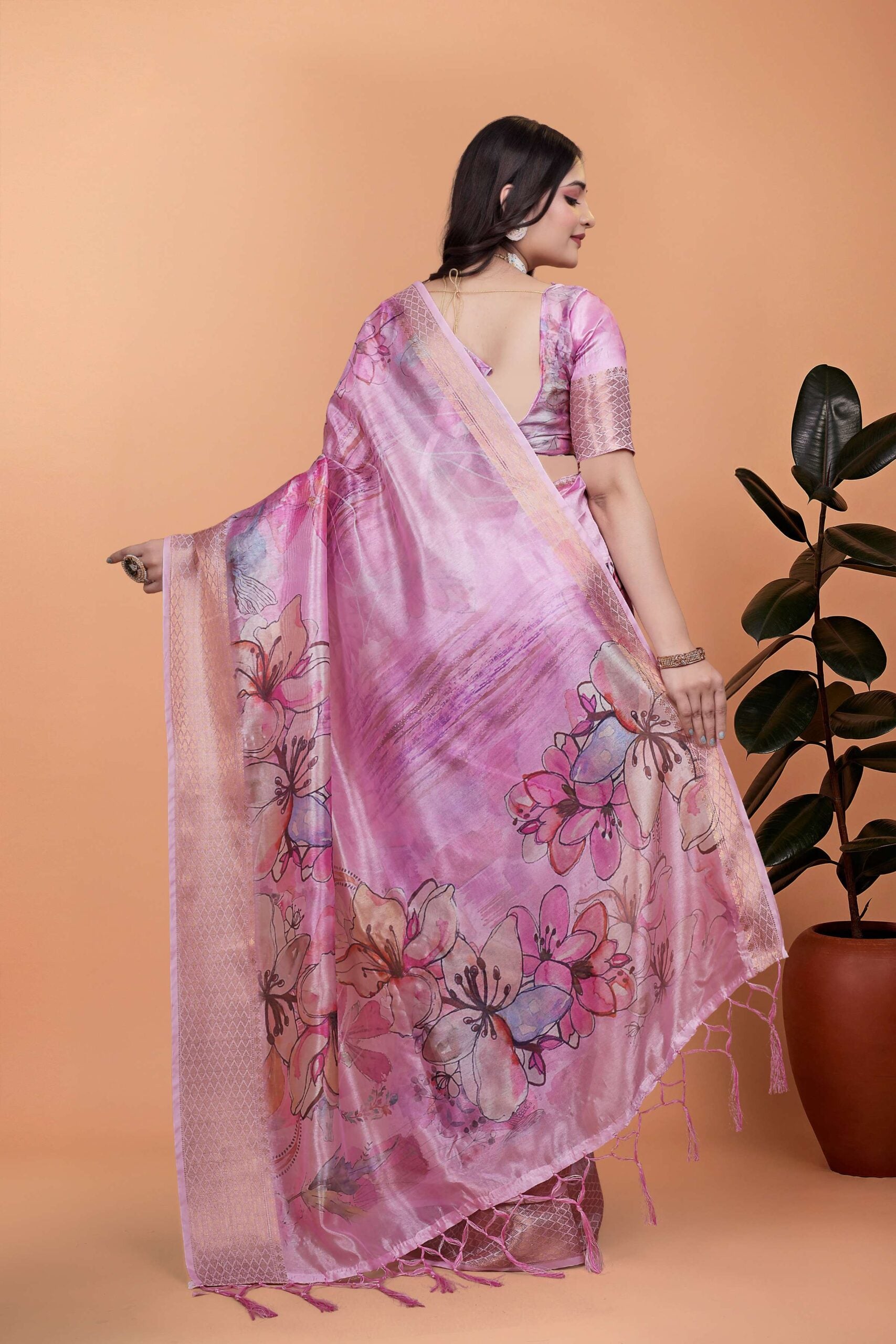 Snyvia Ivory Glow Banarasi Silk Saree with Emerald Accents