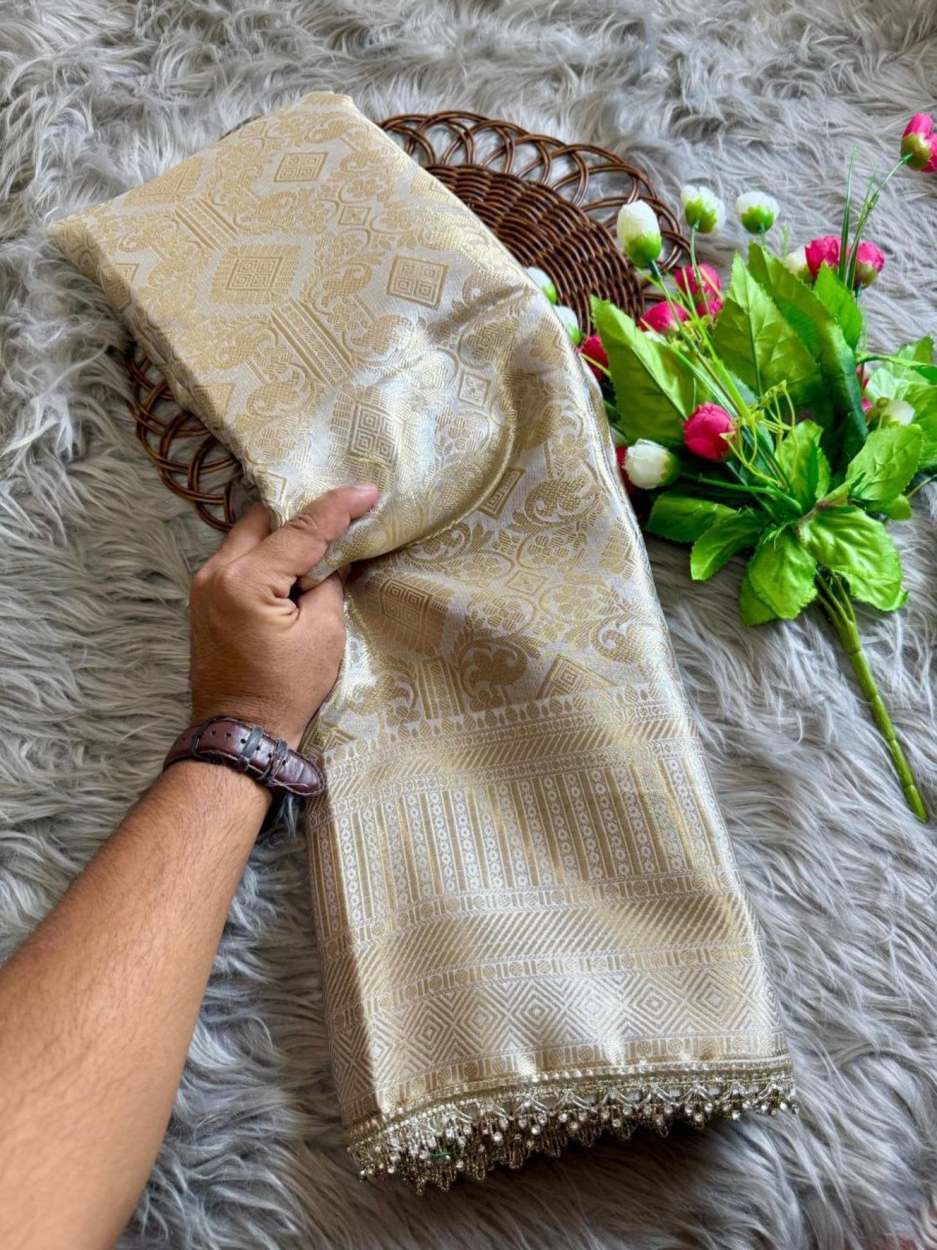 White Banarasi Saree - embroidery work detail