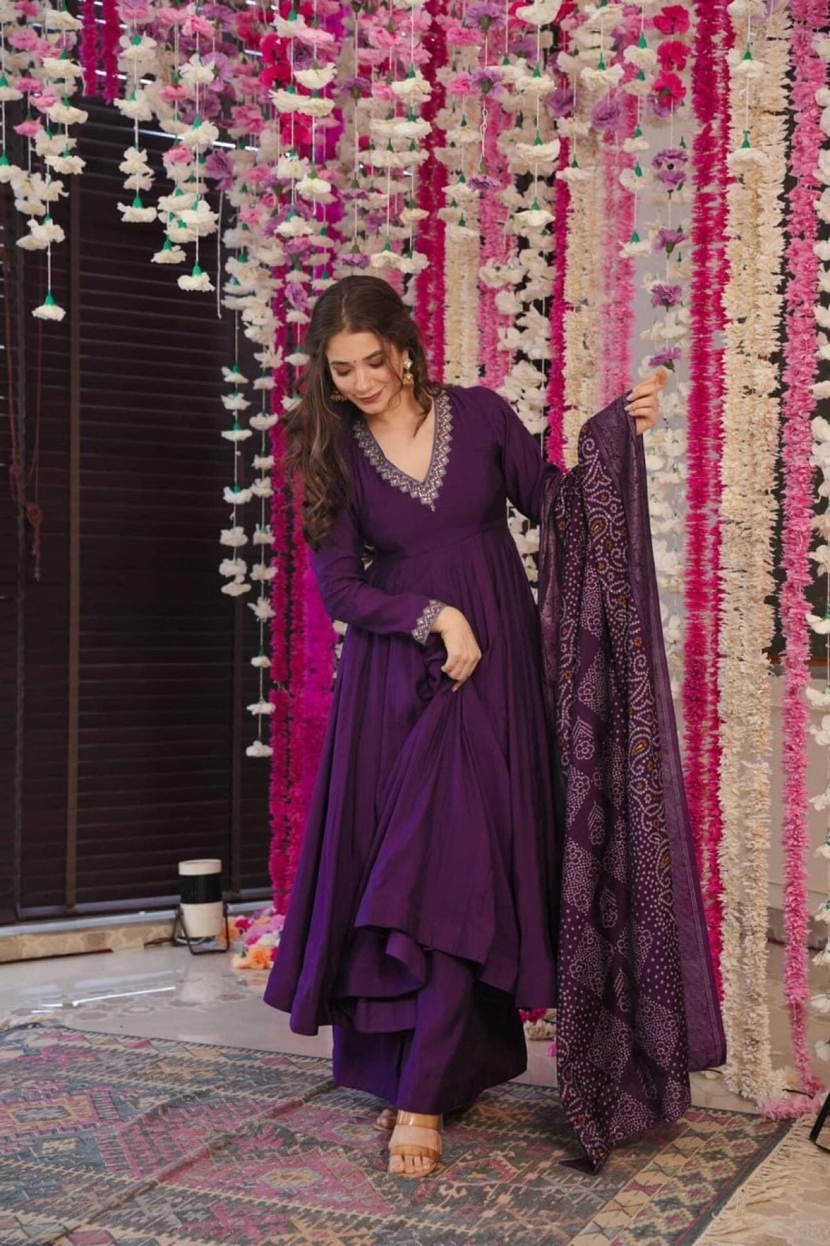 Embroidered Anarkali Kurti Set embroidery close-up